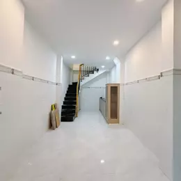 Nhà đẹp Diện tích SD 84 m đúc 4 tấm Q4 GIẢM 500 TRIỆU  cách Q1 - 100 m