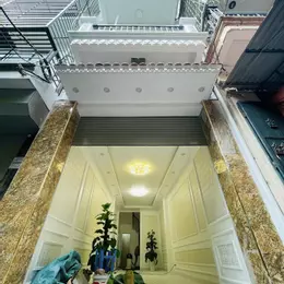 Nhà Đẹp Phố Quan Nhân, Thanh Xuân,5 Tầng Mới, Ô Tô, Diện Tích 40m2, Gía Rẻ, Nhỉnh 6 Tỷ.