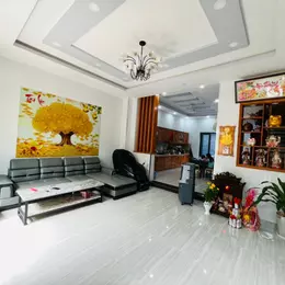 NHÀ HXH 2 lầu 3 phòng ngủ QUẬN 2