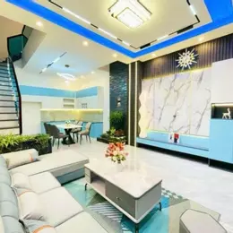 Bán nhà PHÙNG CHÍ KIÊN – 2 Thoáng – 10M ra oto đỗ - gần phố - full nội thất
