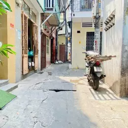 NGÔ GIA TỰ, QUẬN 10, 2 MẶT HẺM, NHÀ 2 TẦNG, 41M2 CHỈ 5.3 TỶ