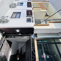 BÁN TOÀ CHDV YÊN HÒA SIÊU HIẾM - VỊ TRÍ ĐẮC ĐỊA - NHÀ MỚI 6 TẦNG THANG MÁY - 11 PHÒNG KHÉP KÍN