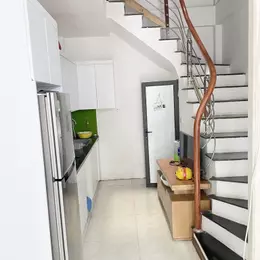 Bán nhà Ngọc Trục, 34m2 5 tầng, Ngõ thoáng, ô tô gần, ở ngay 4.95tỷ