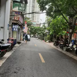 Bán nhà MP Nguyễn Chính, 5T, ô tô đỗ, hợp làm kinh doanh, thuê văn phòng, chỉ nhỉnh 4 tỷ