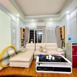 BÁN NHÀ ĐƯỜNG CẦU GIẤY 40M2 5 TẦNG 10M RA ĐƯỜNG Ô TÔ NGÕ THÔNG GIÁ 8 TỶ