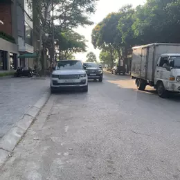 BÁN NHÀ 6T HOÀNG QUỐC VIỆT, MT 5.5M, PHÂN LÔ GARA Ô TÔ, GẦN PHỐ, Ở/KINH DOANH ĐỈNH, CHỈ 19 TỶ