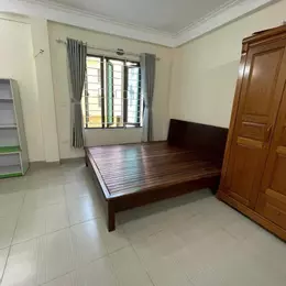 Bán nhà phố Văn Cao 52m 5 tầng giá 7,9 tỷ ( thương lượng )