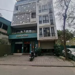 Bán Nhà Mặt Phố Đội Cấn vỉa hè rộng mặt tiền thoáng Kinh Doanh Đỉnh