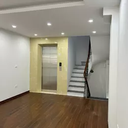 Bán nhà Phố Hào Nam ,Trung tâm Đống Đa, Một nhà ra phố, Mặt tiền khủng , Ô tô kinh doanh
