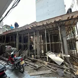 LÔ 7 CĂN MỚI KENG - THANG MÁY - 6 TẦNG - 30M RA PHỐ - VỊ TRÍ GẦN CÁC TRƯỜNG ĐẠI HỌC - BỆNH VIỆN E