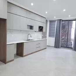 Nhà Lô Góc Phố Thanh Nhàn, Ngõ To Nông - 32m², 4.8m Mặt Tiền, Chỉ 6 Tỷ!