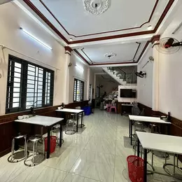 Bán CHDV mặt tiền ngay Nguyễn Chánh Sắt, P13, Tân Bình, 190m2, 5 tầng, thang máy.
