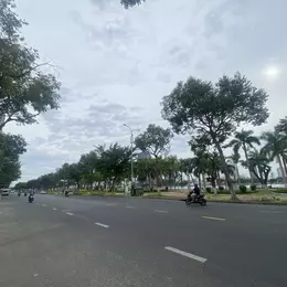 Bán nhà gác lửng 100m ra bở sông Hàn, 81m2, ngang 5,5m, đường 5m ô tô Trần Hưng Đạo, Sơn Trà, Đà