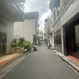 Bán nhà mặt ngõ Đông Ngạc 4.8 tỷ 50mX2T, 2 ngủ ngõ to ôt tránh, ở ngay, tặng full nội thất.