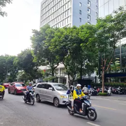 Bán đất -Xây toà building 8 tầng, DT 135m x MT 7.5m - 40 tỷ TL-Phố Thái Hà -Đống Đa,2 ô tô