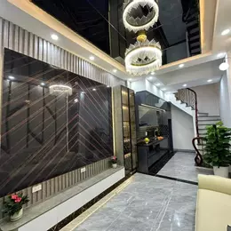 Bán nhà phố ĐỘI CẤN, 5 tầng MT 4m, 30m ra ô tô tránh. Phù hợp gia đình nhỏ ở cực thích. Giá 5.2 tỷ.