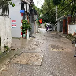 Bán nhà Thạch Bàn Long Biên DT 34M*5T giá 5 tỷ 6 Ô tô lô góc ngõ nông thoáng mát ở sướng