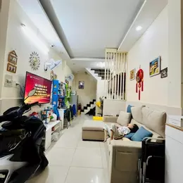 Đối diện Co.op Mart - Hẻm xe hơi - (3.05 x 8)m - BTCT 3 Tầng