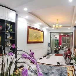 Nhà đẹp, full nội thất sịn sò tiền tỷ, 2 thoáng, 4 ngủ rộng rãi,thang máy êm ru.