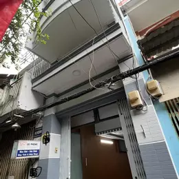 NHÀ NGON BỔ RẺ NGAY TRUNG TÂM 
- Bán nhà 246/ Nguyễn Tiểu La , P8, Quận 10 , giá 6 tỷ TL