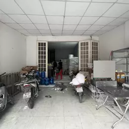 Bán nhà mặt tiền Tân Thới Nhất 5, Tân Thới Nhất, Quận 12,  
DT 100m2 (5.25 x 24) x C4, 
Chỉ