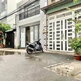 Bán nhà đường C1, HXT, phường Tân Chánh Hiệp, Quận 12, 
DT 44m2 (4 x 11) x 3 tầng, 
Chỉ 4.08 tỷ