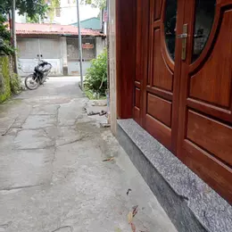 BÁN NHÁ LAI XÁ DT 40M XÂY 4 TẦNG OTO ĐÕ CỬA GIA 5,5TY