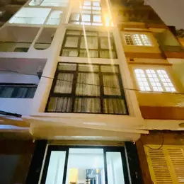 CẦN BÁN GẤP: Nhà 5 tầng, 65m2, ngõ 85 Xuân Thủy, giá 9,2 tỷ