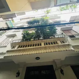 BÁN NHÀ TRẦN QUỐC HOÀN CẦU GIẤY NGÕ NÔNG PHÂN LÔ VIP 3 MẶT THOÁNG Ô TÔ TRÁNH 18,5 TỶ