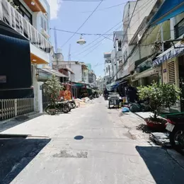 KHU VIP QUẬN 10 - NHÀ 3 TẦNG SÁT MẶT TIỀN ĐƯỜNG - DIỆN TÍCH SỬ DỤNG 50M2 - HẺM THÔNG THOÁNG, GẦN