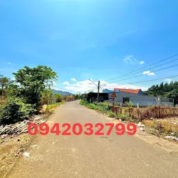 Mt đường nhựa xã Hoà Long , tp Bà Rịa , đường số 87- cách trục đường hương lộ 2 chỉ 100m - tdt
