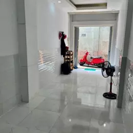 NHÀ PHƯỜNG 2 - QUẬN 10 - XE HƠI ĐỖ CỔNG  - HẺM THÔNG - VỪA Ở VỪA KINH DOANH CHỈ 4.6 TỶ