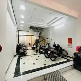BÁN NHÀ HOA BẰNG CẦU GIẤY GẦN PHỐ TRUNG TÂM TIỆN ÍCH VỪA Ở VỪA CHO THUÊ 14 TỶ