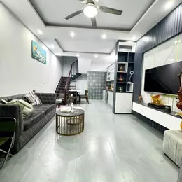 Bán nhà phố Dương Văn Bé, Hai Bà Trưng 44m, 5 tầng. Giá: 7.8 tỷ