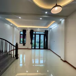 Bán Gấp Nhà Mới Xây - TT Chúc Sơn - Ô Tô Cách 10m - Nhận Nhà Ở Luôn