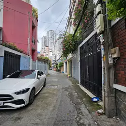Mặt tiền Ngang 4 x 21 ĐÚC 4TẤM  Q4 có 200 triệu m 
vay bank 70% sát Q1,2...1 phút