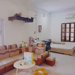 Cho thuê căn hộ tại phố Đội Cấn