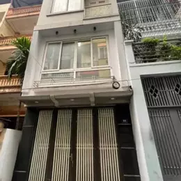 HÀNG HÓT CẦU GIẤY - PHÂN LÔ Ô TÔ TRÁNH - MẶT NGÕ THÔNG - 10M RA PHỐ - KINH DOANH ĐỈNH - VĂN PHÒNG