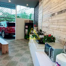 CHO THUÊ VILLA SÂN VƯỜN FULL NỘI THẤT ĐƯỜNG VẠN HẠNH - P8 - ĐL