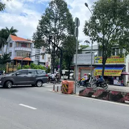 BÁN TOÀ NHÀ MT LÊ THỊ RIÊNG ĐƯỜNG 40M CÓ VĨA HÈ THỚI AN, Q12 (SÁT UBND)