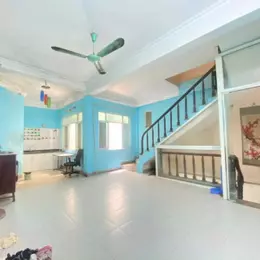 TRUNG TÂM HÀ NỘI - KHU BÁCH KINH XÂY - MỘT BƯỚC RA PHỐ - BÁN ĐẤT TẶNG NHÀ - GIÁ RẺ NHƯ CHO - KHÁCH