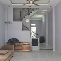 Cần bán nhà phố q7 1 trệt 1 lầu 64m sàn 5ty4 cách đường xe hơi 5phut đi bộ