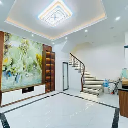 BÁN NHÀ TRẦN KHÁT CHÂN - FULL NỘI THẤT XỊN XÒ -33M2 *5T *MT5M = 5.6 TỈ GẦN PHỐ - TRƯỚC NHÀ SÂN RỘN