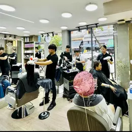 Cho thu.ê nhà 2.5 tầng mặt tiền ÔNG ÍCH KHIÊM - ( ngang 8m )