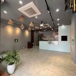 Cho thuê mặt bằng MT đường 2 Tháng 9 mới đẹp có điều hòa trống suốt