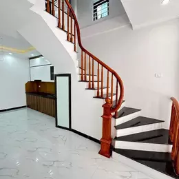 Bán nhà riêng Kim Chung, Hoài Đức. Xây dựng đơn lập, lệch tầng hiện đại. Cách 9m đến Ôtô