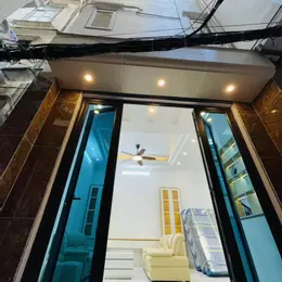 Nhà Đẹp 5 Tầng Ở Ngay, Phố Ngọc Khánh, Ba Đình, DT 50m2, MT 6m, Gần Ngay Ô Tô, Nhỉnh 9 Tỷ.