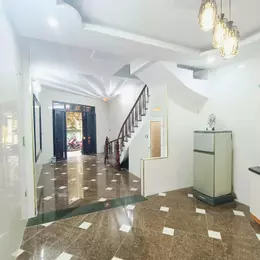 Bán nhà phố Yên Lạc, Hai Bà Trưng 38m, 4 tầng. Giá: 8.25 tỷ