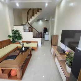 Bán nhà Kim Hoàng, nhà dân xây dựng 2 năm vẫn như mới, giá tốt nhất. Gần khu hành chính xã Vân Canh