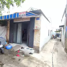 BÁN NHÀ GIÁ MỚI 2 TỶ GIÁ CỦ 2.2TỶ 90M2 CÁCH 150M RA ĐƯỜNG QUỐC LỘ 22, HẺM TRƯỚC NHÀ 3M. HÓC MÔN